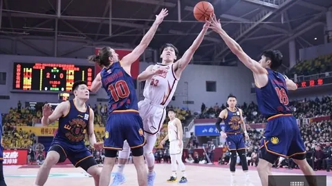 莱万35队进球创纪录，欧冠历史射手榜跃居第三位